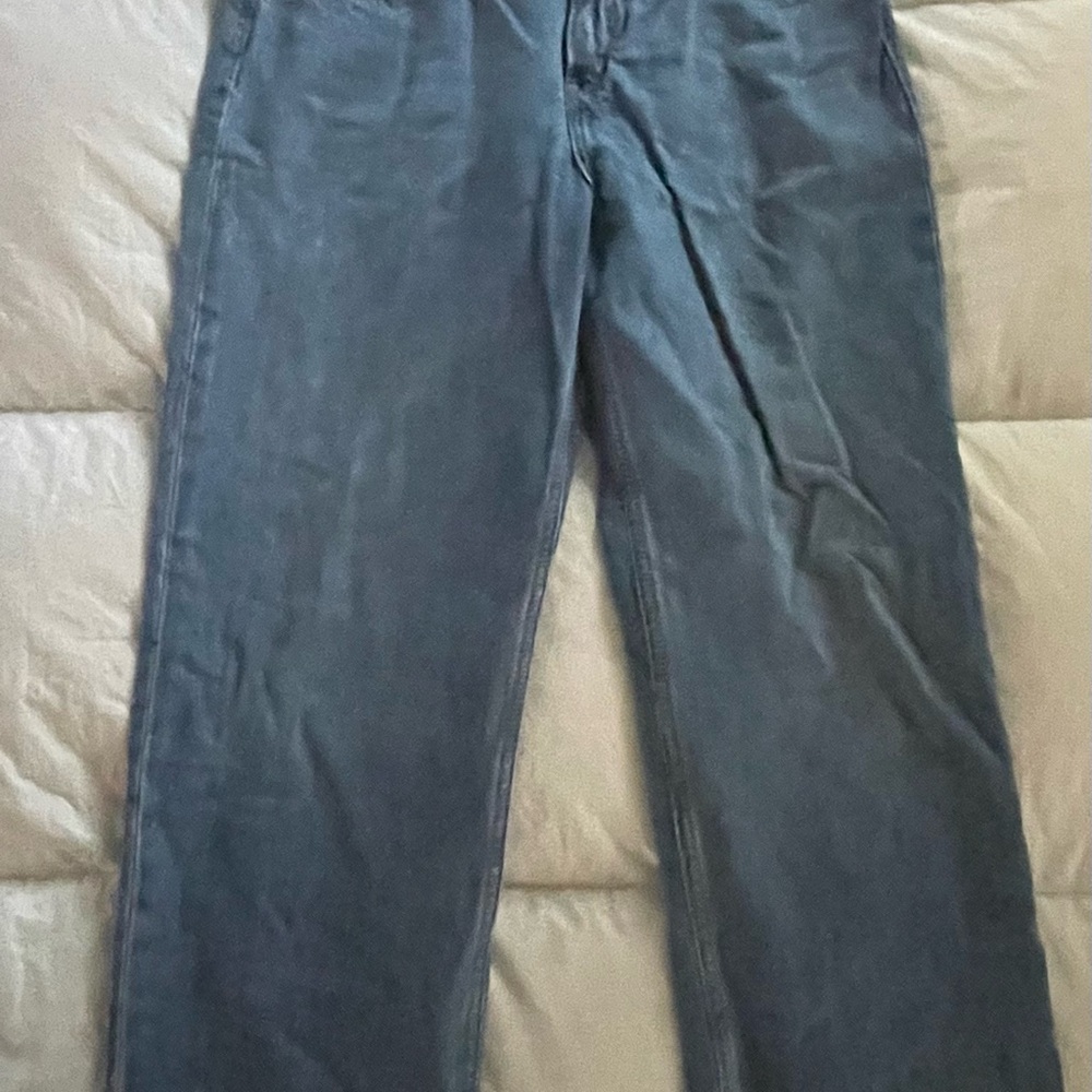 Levi's Women’s low pro size 32